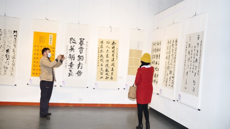 全球華人書法大展暨中國徐悲鴻畫院成立30周年國際水墨畫邀請展在京開幕